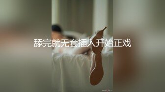   双飞新疆高颜值俩姐妹第1弹 妩媚双眼两凤争吃吊