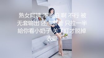 抄底漂亮Jk小姐姐 黄内内包着大屁屁好性感 顺便抄了旁边几个小少妇