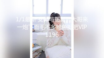 约了个丰满少妇TP啪啪，洗完澡甜奶深喉口交猛操晃动奶子，搞得呻吟娇喘非常诱人