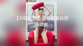 ❤️❤️调教超嫩美少女，浴室跪地尿嘴里，酒店3P操嫩穴，前后夹击，骑脸插嘴，淫荡名场面