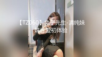 游乐场女厕全景偷拍25位美女的各种极品美鲍鱼 (1)